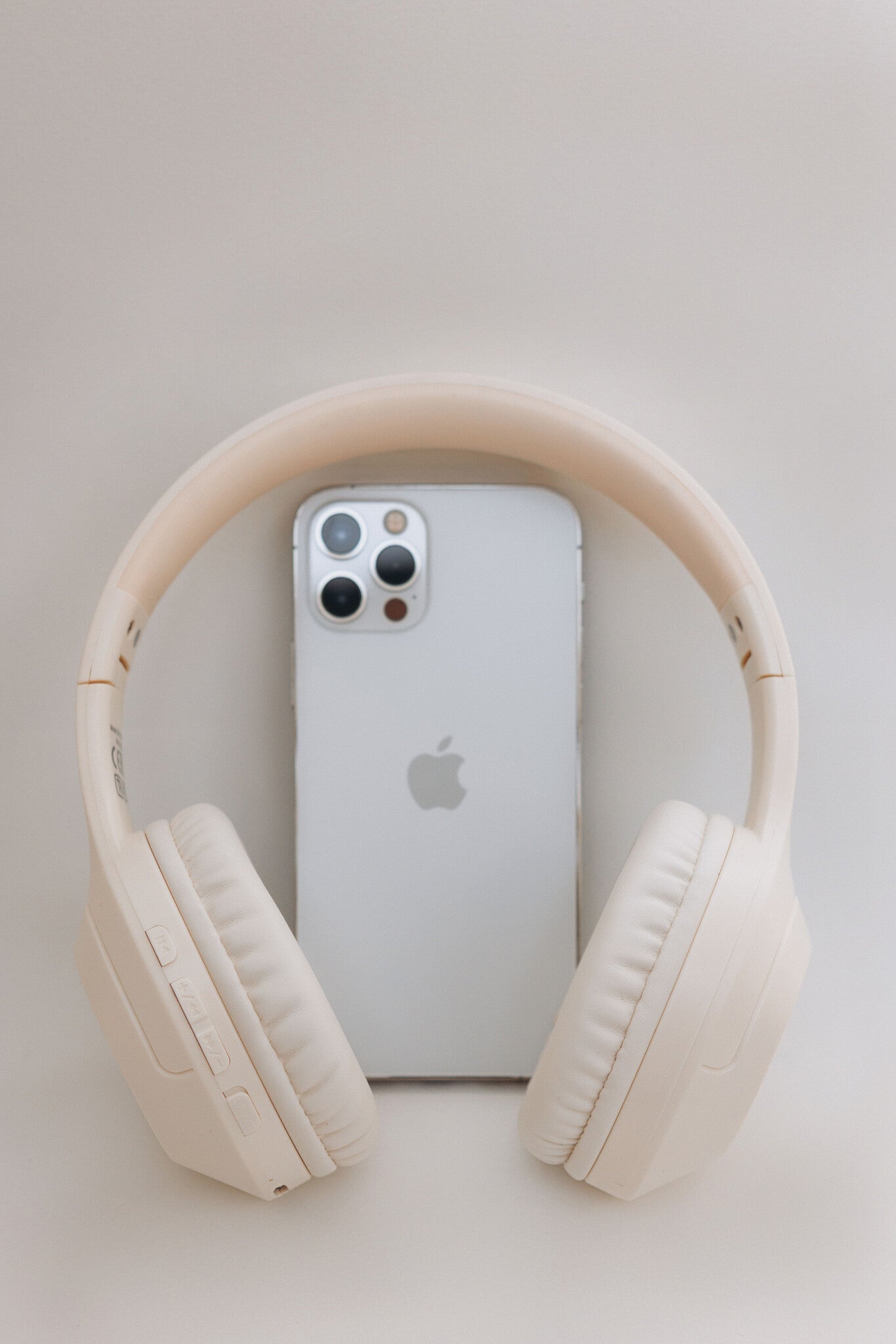 Canyon CNS-CBTHS3BE headphones/headset Wired & Wireless Head-band Calls/Music/Sport/Everyday Bluetooth White