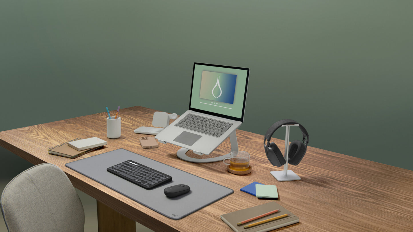 Logitech 910-007015 mouse Travel Ambidextrous RF Wireless + Bluetooth Optical 4000 DPI