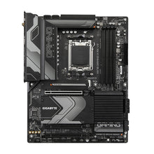 Gigabyte X670 GAMING X AX V2 Motherboard - Supports AMD Ryzen 7000 CPUs, 16+2+2 phases VRM, up to 8000MHz DDR5 (OC), 4xPCIe 4.0 M.2, Wi-Fi 6E, 2.5GbE LAN, USB 3.2 Gen 2