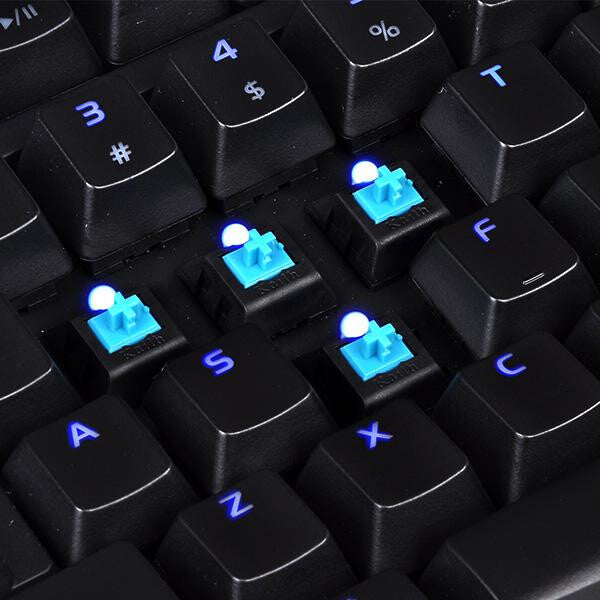 Tt eSPORTS KB-PIZ-KLBLUS-01 keyboard Gaming USB QWERTY English Black