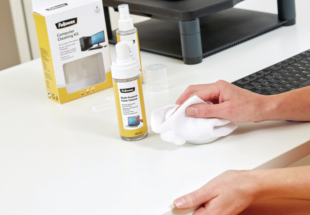 Fellowes 9977909 equipment cleansing kit Keyboard, Lenses/Glass, Mobile phone/Smartphone, Printer, Scanner, Screens/Plastics, Tablet PC Equipment cleansing wet/dry cloths & liquid