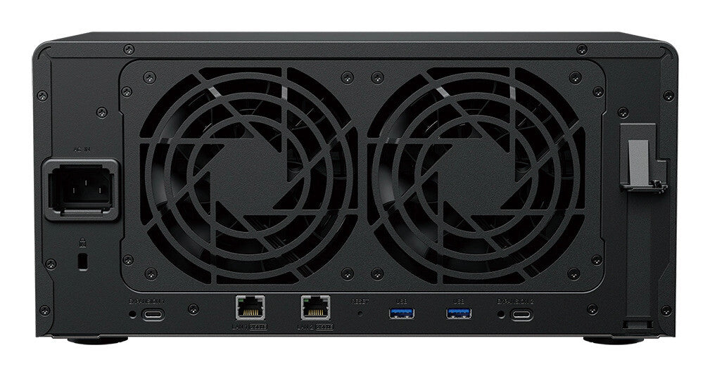 Synology DiskStation DS1825neo+ NAS Desktop AMD Ryzen V1500B 4 GB DDR4 0 TB Synology DSM Black