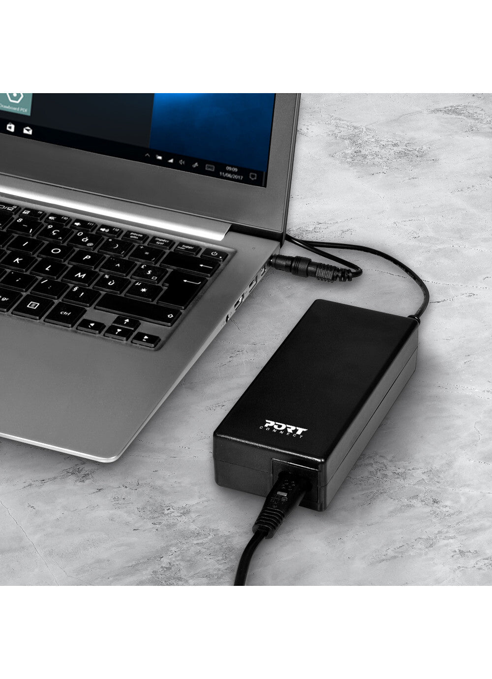 Port Designs 900093-ACTO power adapter/inverter Indoor 65 W Black