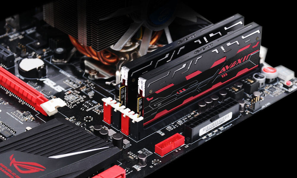 AVEXIR Blitz1.1 DDR3 8GB memory module 2 x 4 GB 240-pin DIMM