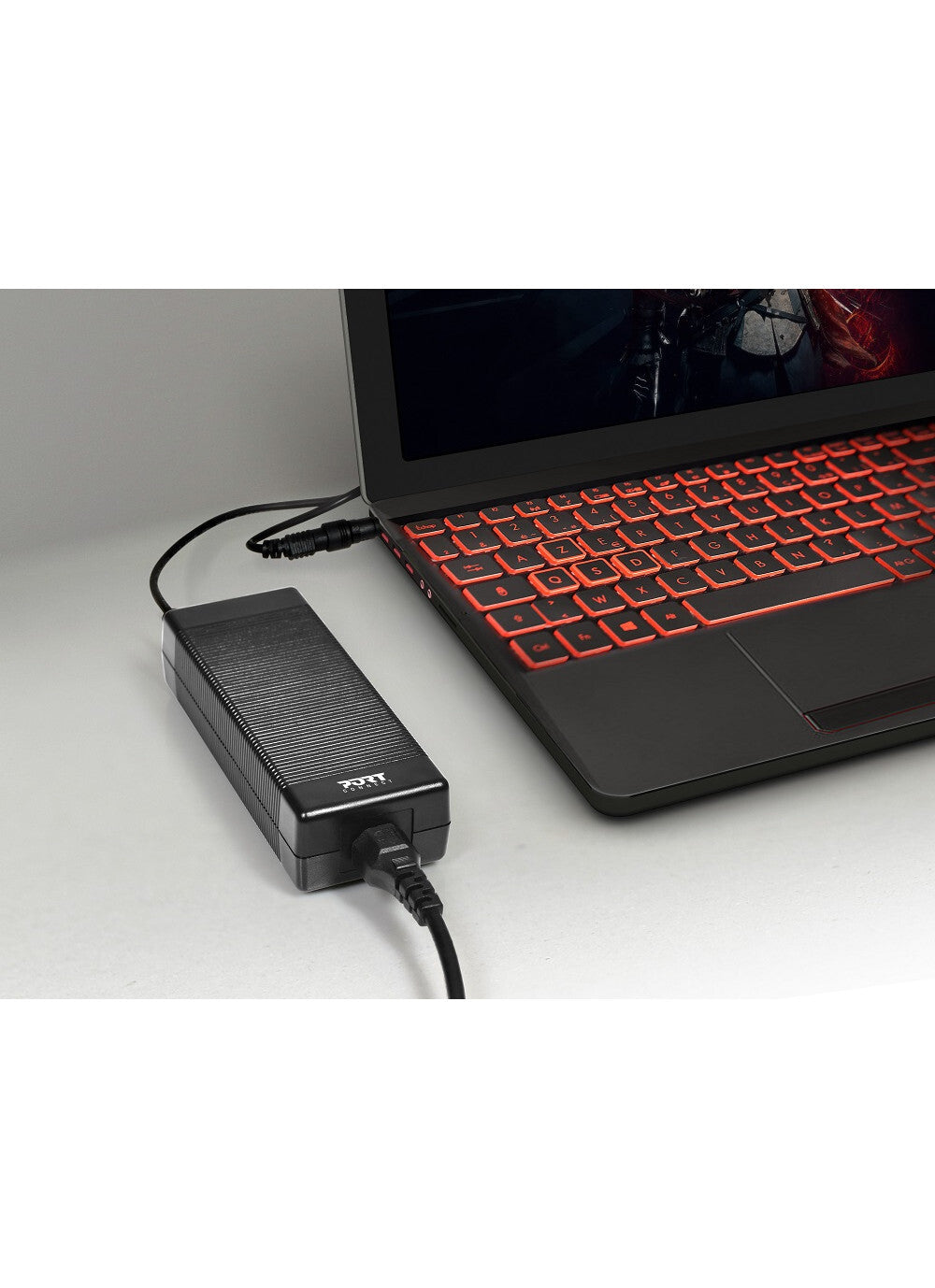 Port Designs 900103 power adapter/inverter Indoor 150 W
