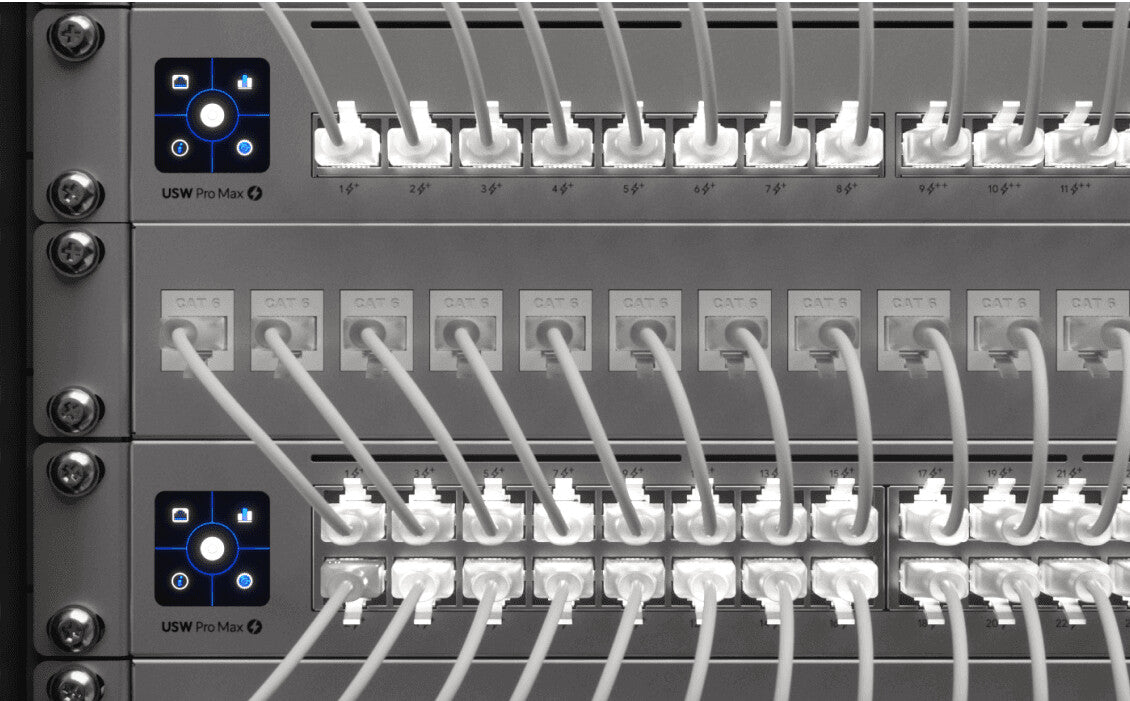 Ubiquiti UACC-Cable-Patch-EL-0.15M-W-24 networking cable Translucent, White Cat6